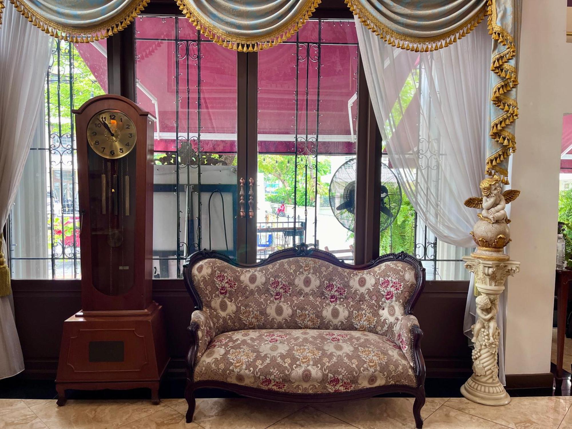 Siam Champs Elyseesi Unique Hotel Bangkok Exterior foto